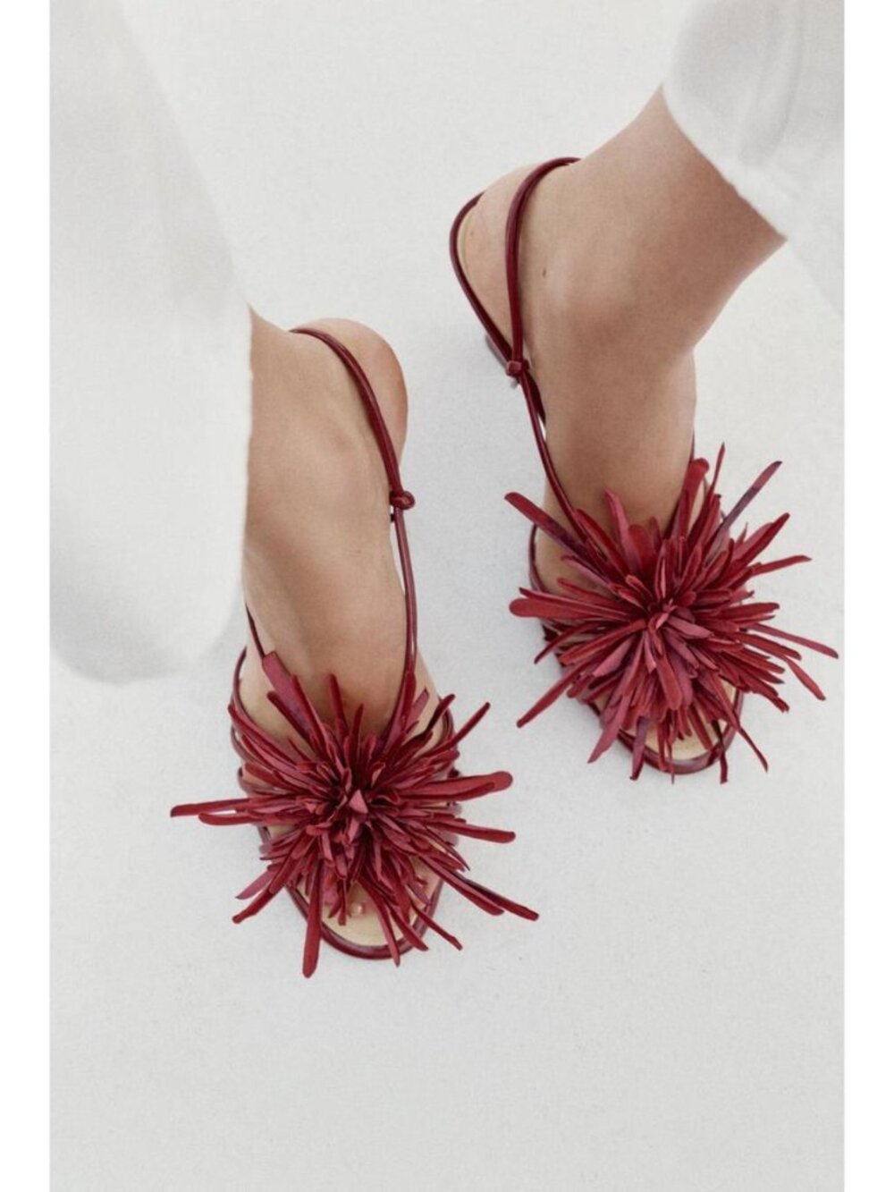 ZARA FLOWER HEELED SANDALS 2335/810/022 - Picture 2 of 5